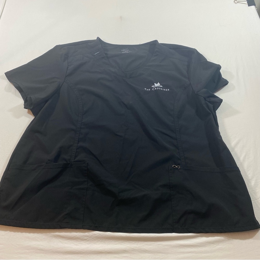 Cherokee Infinity Scrubs Top Woman’s 4XL Black nurses uniform Pockets Spandex